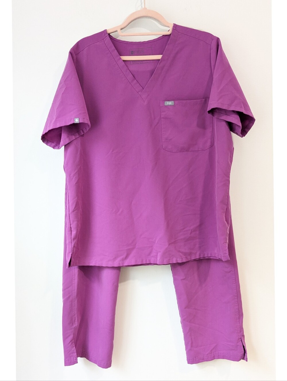 Figs Kade/Katarina Scrub Set In Hot Fuchsia